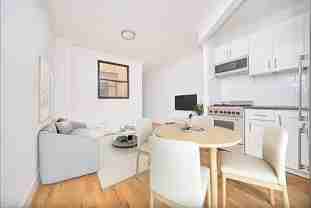W 47th St #2C - Photo 1 of 1
