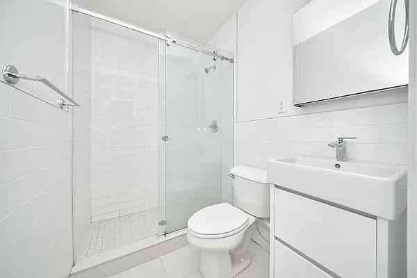 W 47th St #2F - Photo 6 of 20