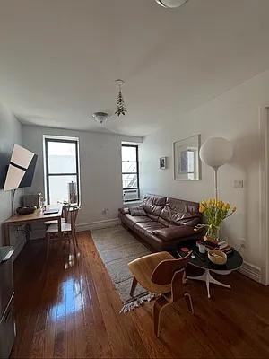 State St #21 - Photo 2 of 20