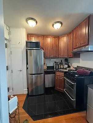 State St #51 - Photo 3 of 20