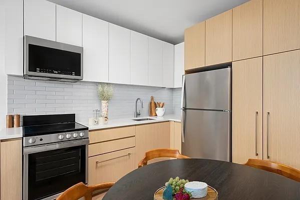 Willoughby Ave #16J - Photo 6 of 20