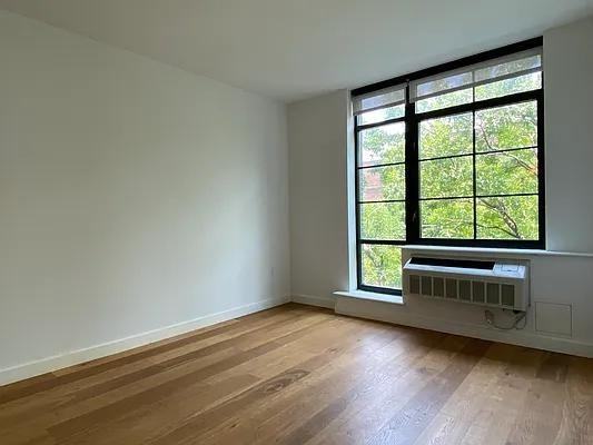 Nassau St #7M - Photo 2 of 20