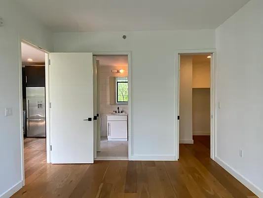 Nassau St #7M - Photo 3 of 20