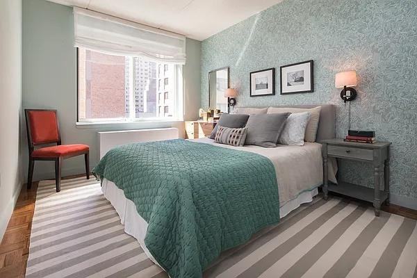 W 45th St #10M - Photo 2 of 10