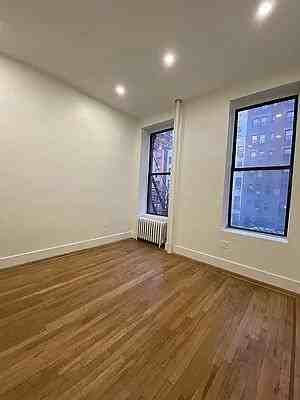 W 57th St #4B - Photo 3 of 20