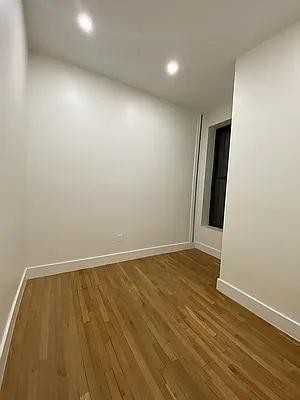 W 57th St #4B - Photo 5 of 20