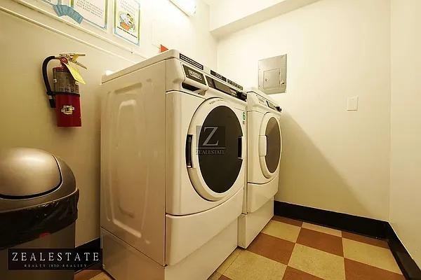 President St #3H - Photo 3 of 20