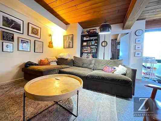 President St #3H - Photo 5 of 20