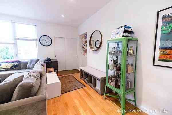 Bond St #4 - Photo 4 of 20