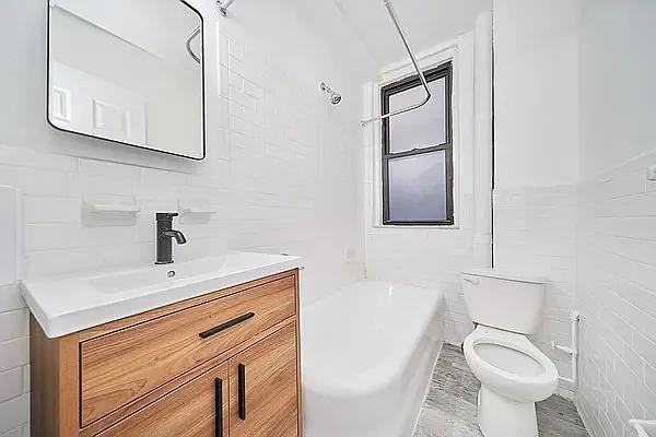 E 50th St #7G - Photo 4 of 15