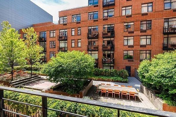 Court St #PHNI - Photo 7 of 20