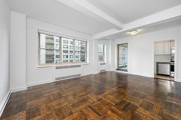 E 57th St #03D - Photo 2 of 20