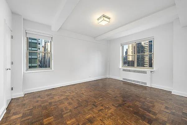 E 57th St #03D - Photo 6 of 20