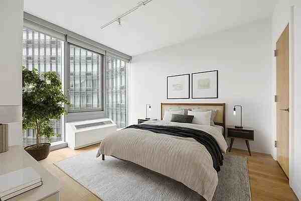 W 54th St #1410 - Photo 2 of 20