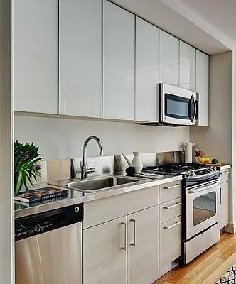 W 54th St #543 - Photo 4 of 20