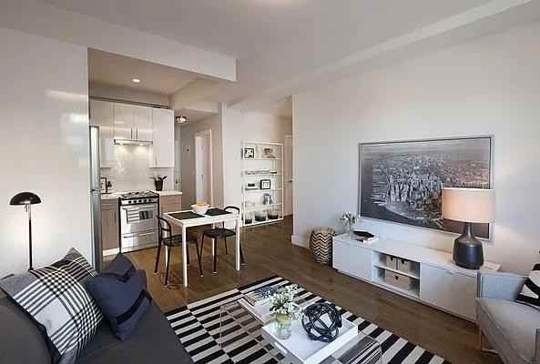 W 91st St #1216 - Photo 2 of 20