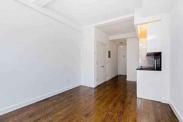 W 91st St #1135 - Photo 6 of 20