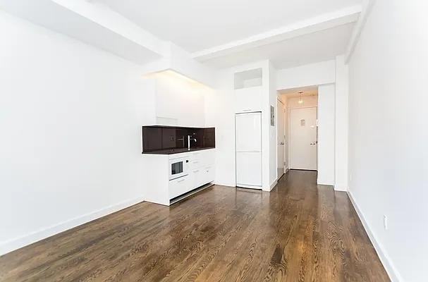 W 91st St #1214 - Photo 2 of 16