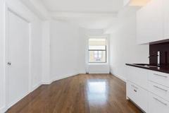 W 91st St #1105 - Photo 2 of 4
