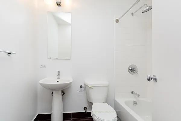 W 91st St #1105 - Photo 5 of 20