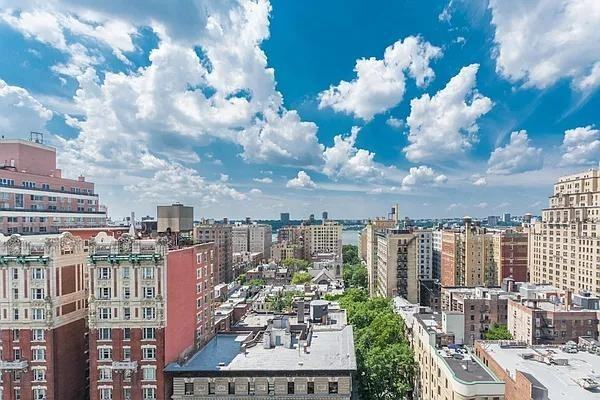 W 91st St #1105 - Photo 7 of 20