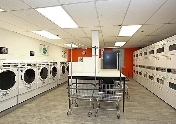 W 53rd St #301 - Photo 5 of 20