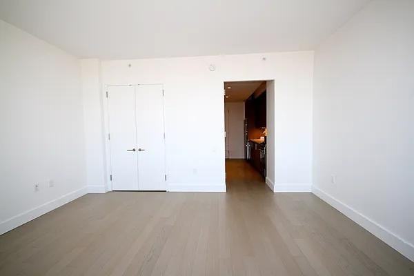 Fleet Pl #23B - Photo 4 of 20