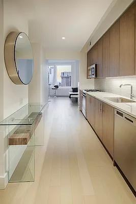 Fleet Pl #6M - Photo 4 of 20