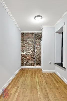 E 13th St #3 - Photo 7 of 18