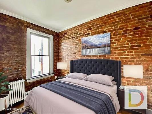 E 13th St #33 - Photo 2 of 5