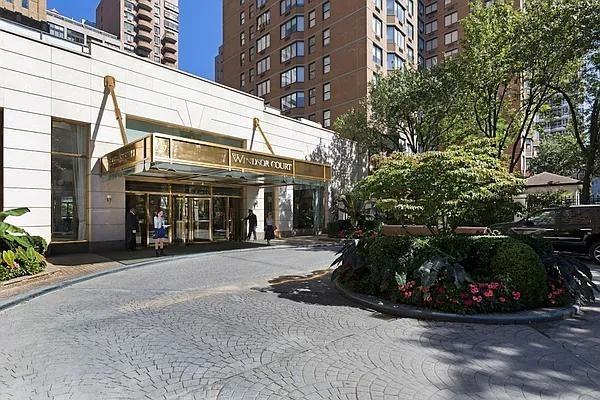 E 31st St #W23C - Photo 5 of 13