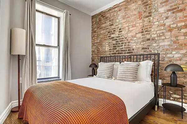 E 13th St #5D - Photo 4 of 20