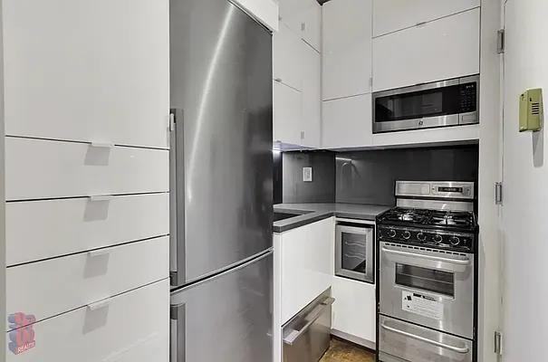 Elizabeth St #3E - Photo 6 of 17