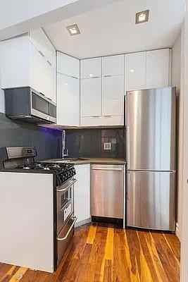 E 29th St #2N - Photo 3 of 17