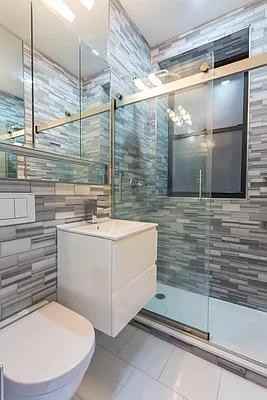 W 103rd St #1D - Photo 3 of 19