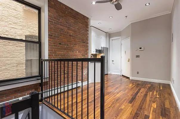 W 103rd St #1D - Photo 7 of 19