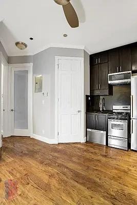 W 103rd St #2A - Photo 7 of 20