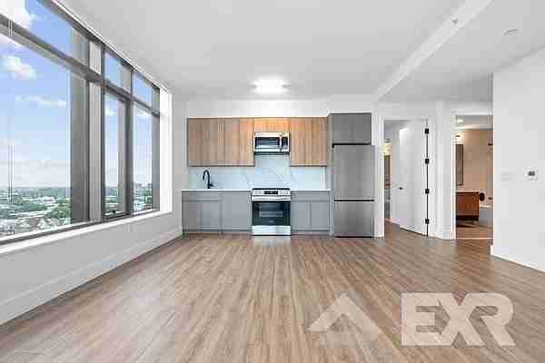 Cropsey Ave #3104 - Photo 4 of 20