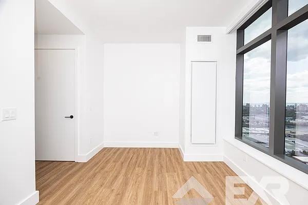 Cropsey Ave #2606 - Photo 5 of 20