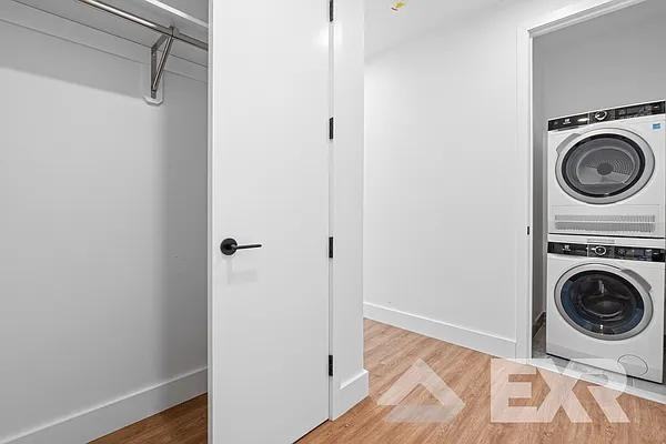 Cropsey Ave #1505 - Photo 6 of 20