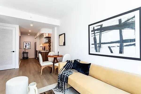 Dean St #516 - Photo 5 of 14