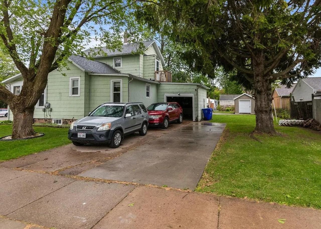 805 N State St - Photo 2 of 11