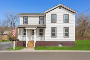 featured image of 10 Mechanic St