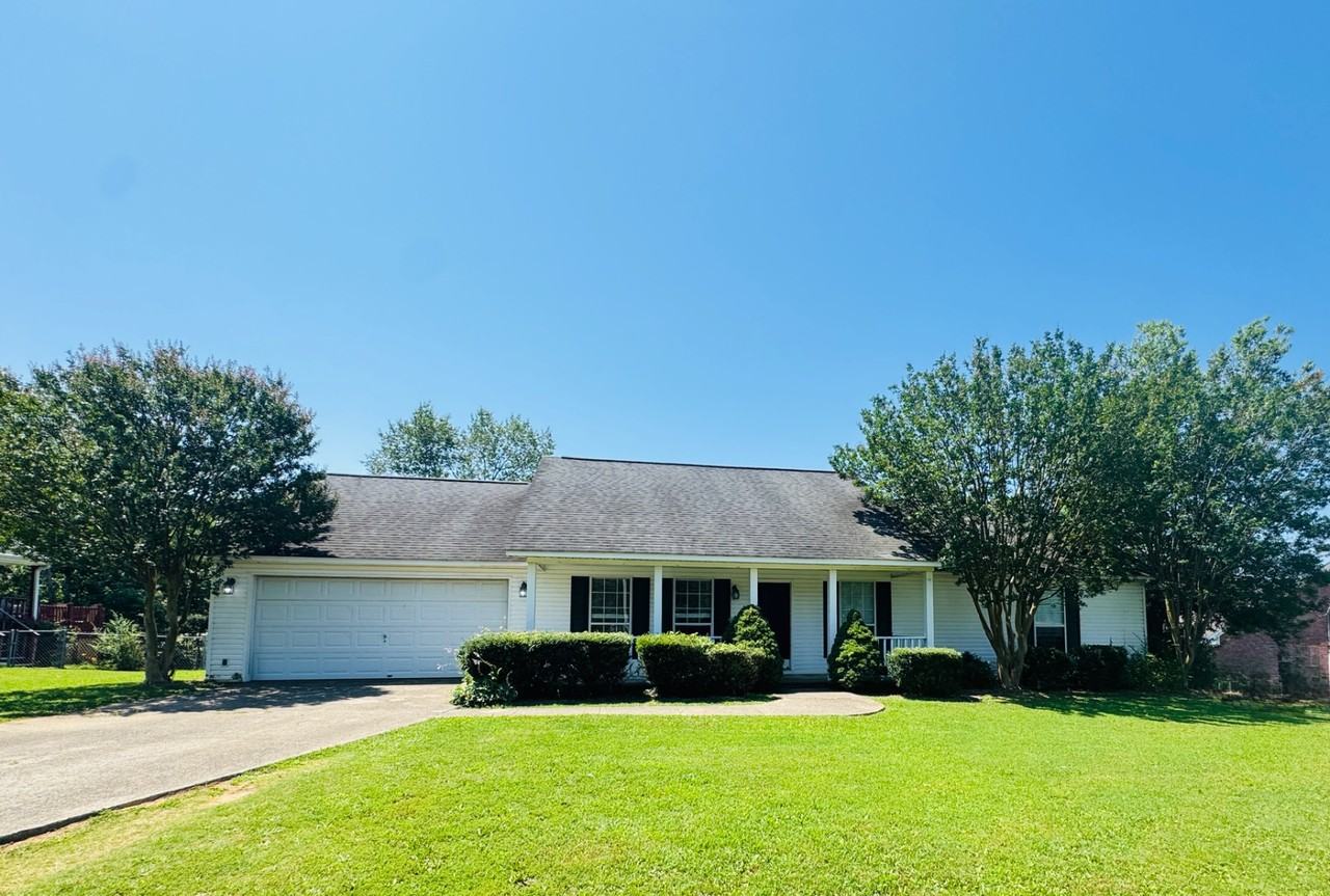 1021 Brookhill Dr - Photo 2 of 20