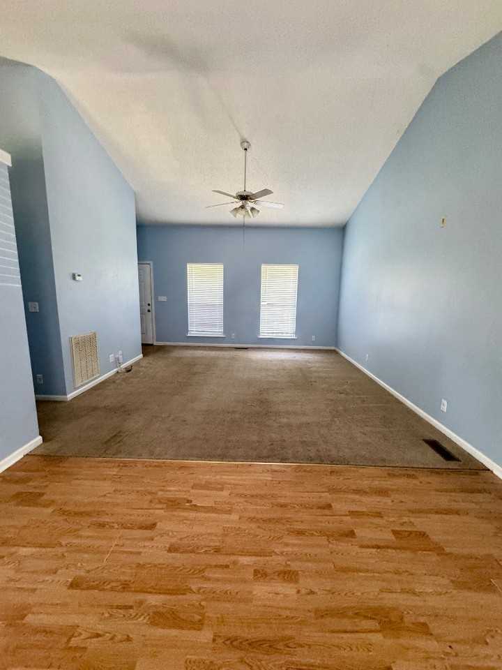 1021 Brookhill Dr - Photo 5 of 20