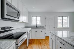 featured image of 2403 Flint St