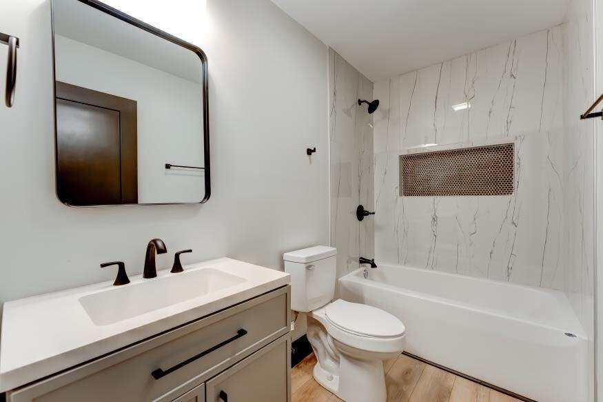 2436 Belvedere Ave Apartments - Photo 6 of 7