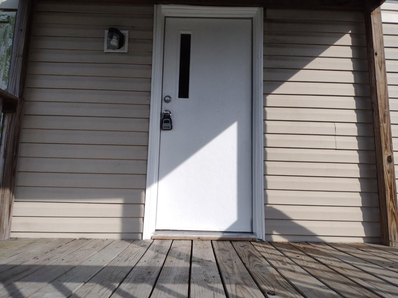 142 Neches Dr - Photo 4 of 6