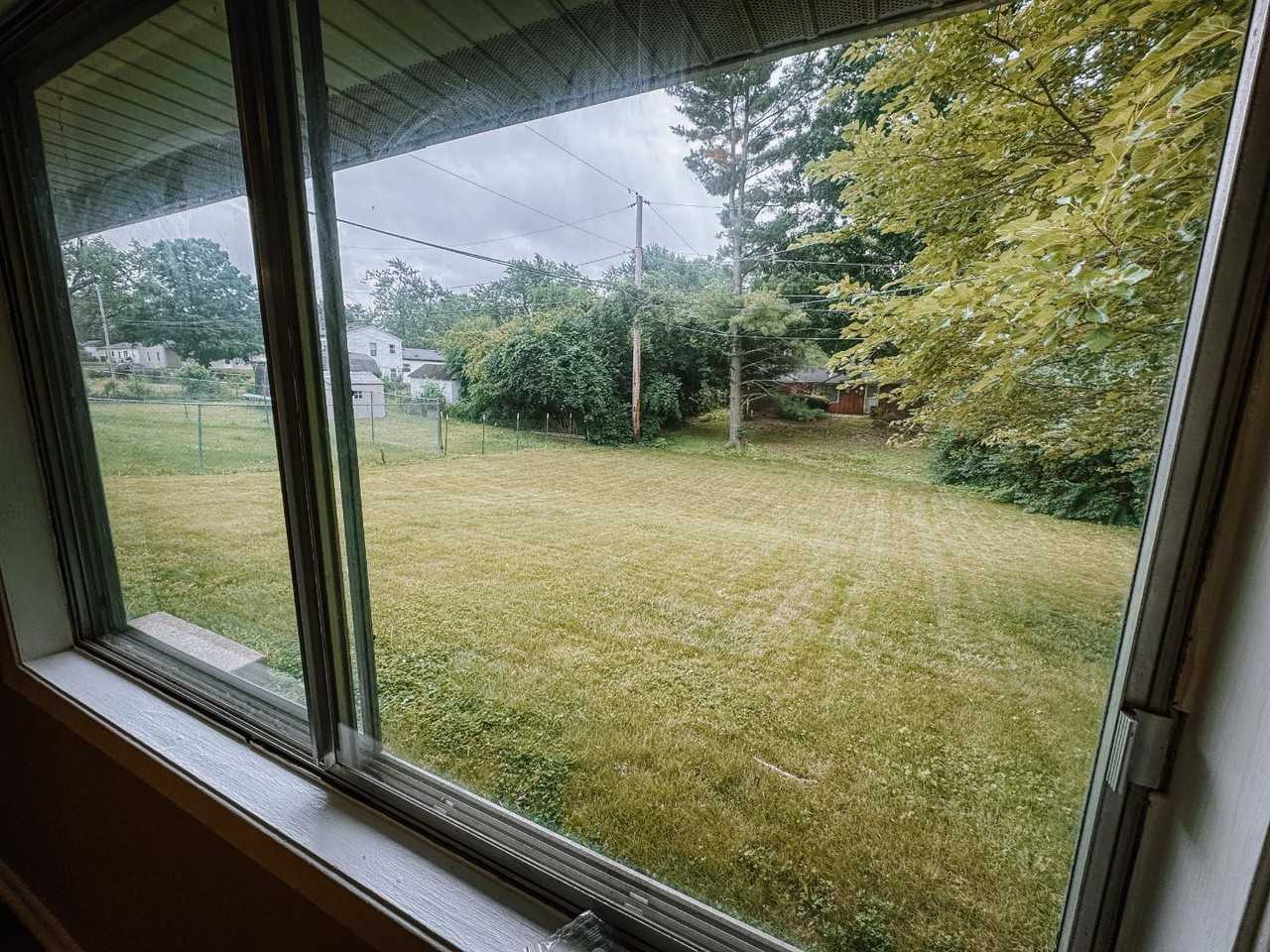 918 Skyline Dr - Photo 5 of 20