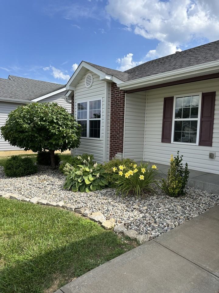 428 Ramblewood Way - Photo 2 of 35